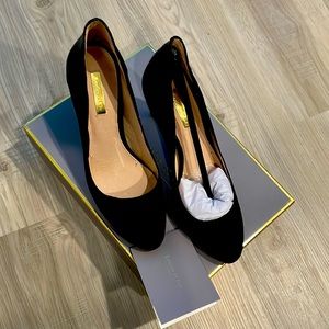 Brand new Louise et Cie heels